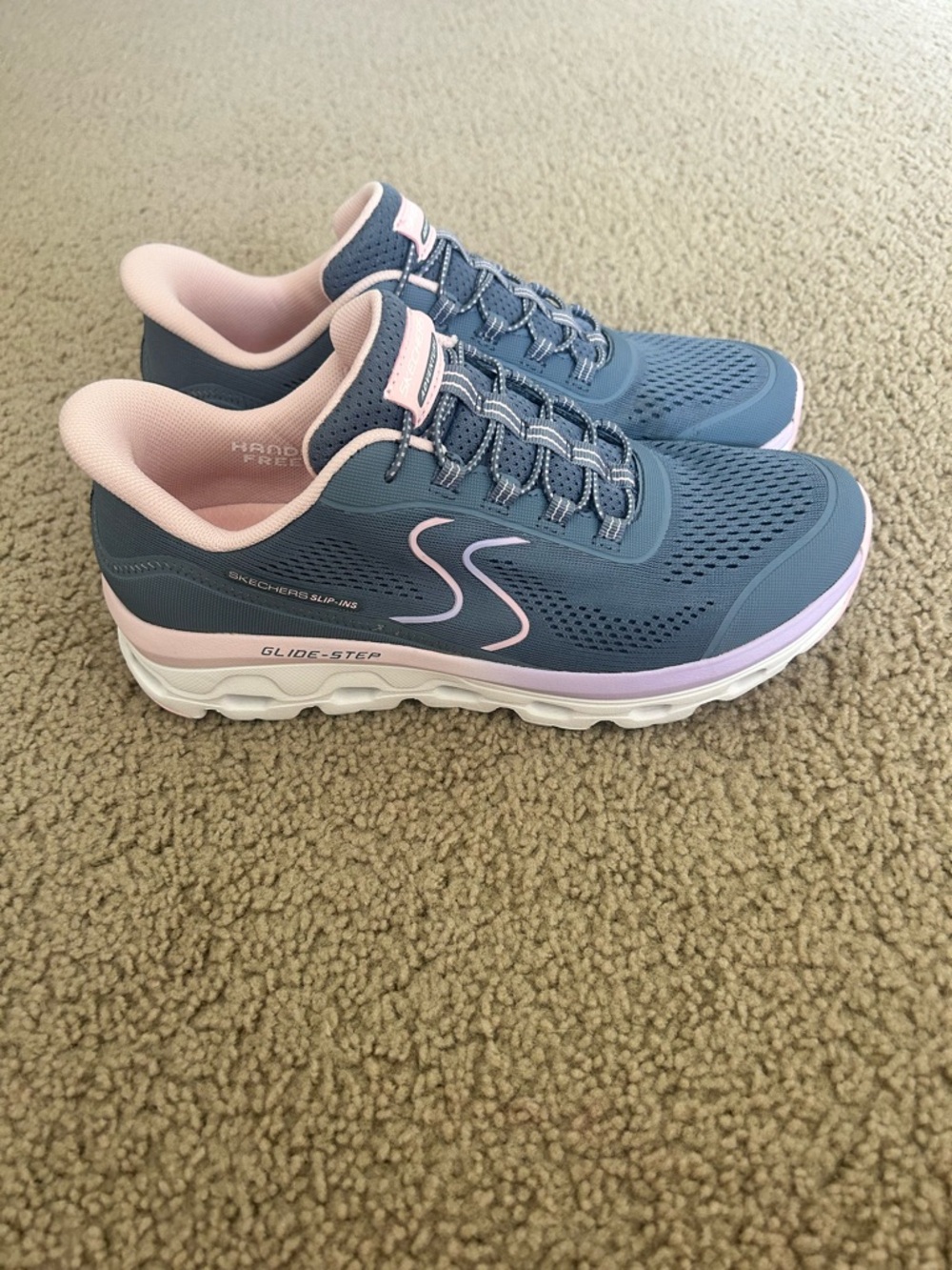 Skechers Women's Navy and Light Pink Glide-Step Sneakers